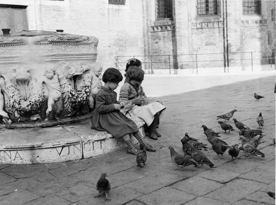아파트 See The Magic Of Venice From A Cute Loft