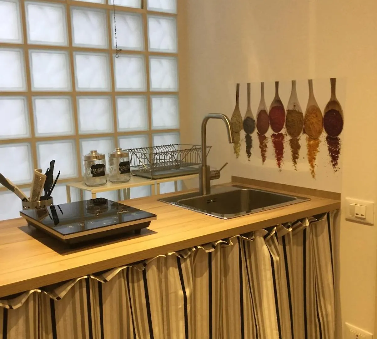 See The Magic Of Venice From A Cute Loft 0*,